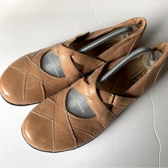Clarks Women's tan camel leather Roseville Mary Jane Bendables Comfort shoes-11M - Picture 1 of 7